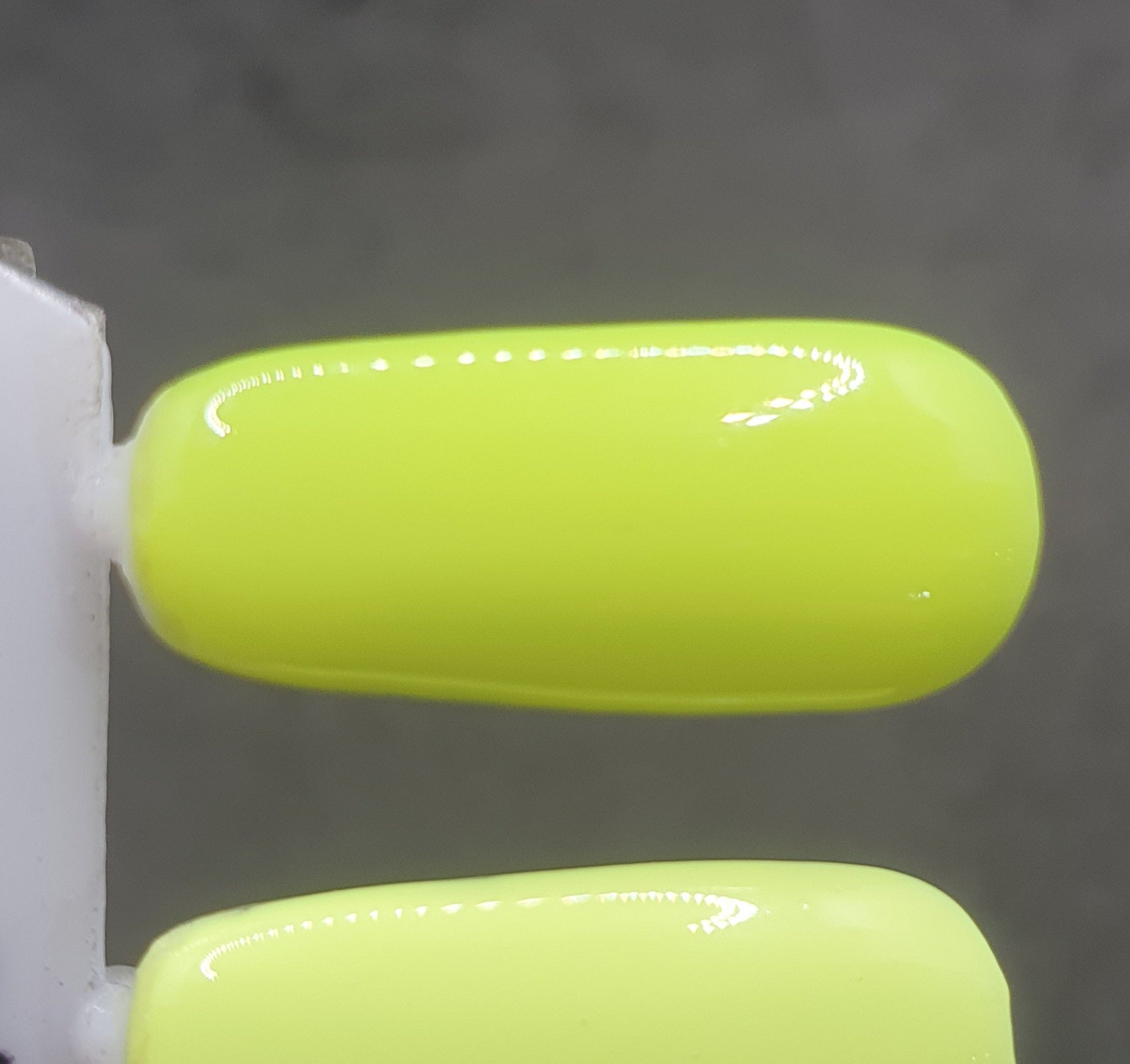 GND NEON GLOW IN THE DARK SOAK OFF GEL