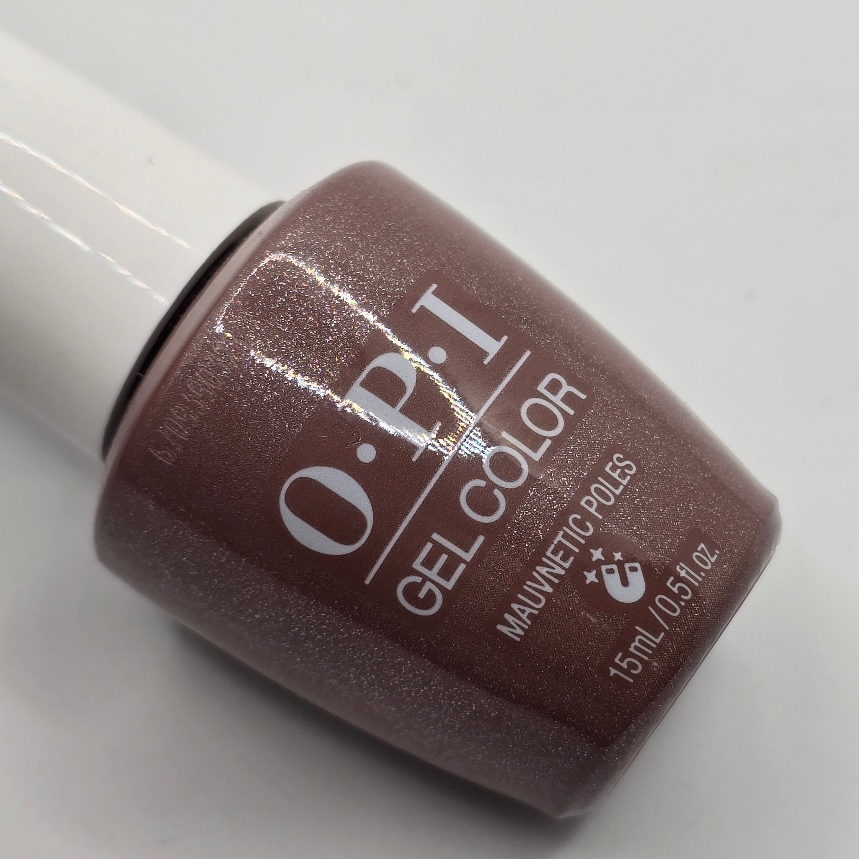 OPI GEL COLOR E11 MAUVNETIC POLES