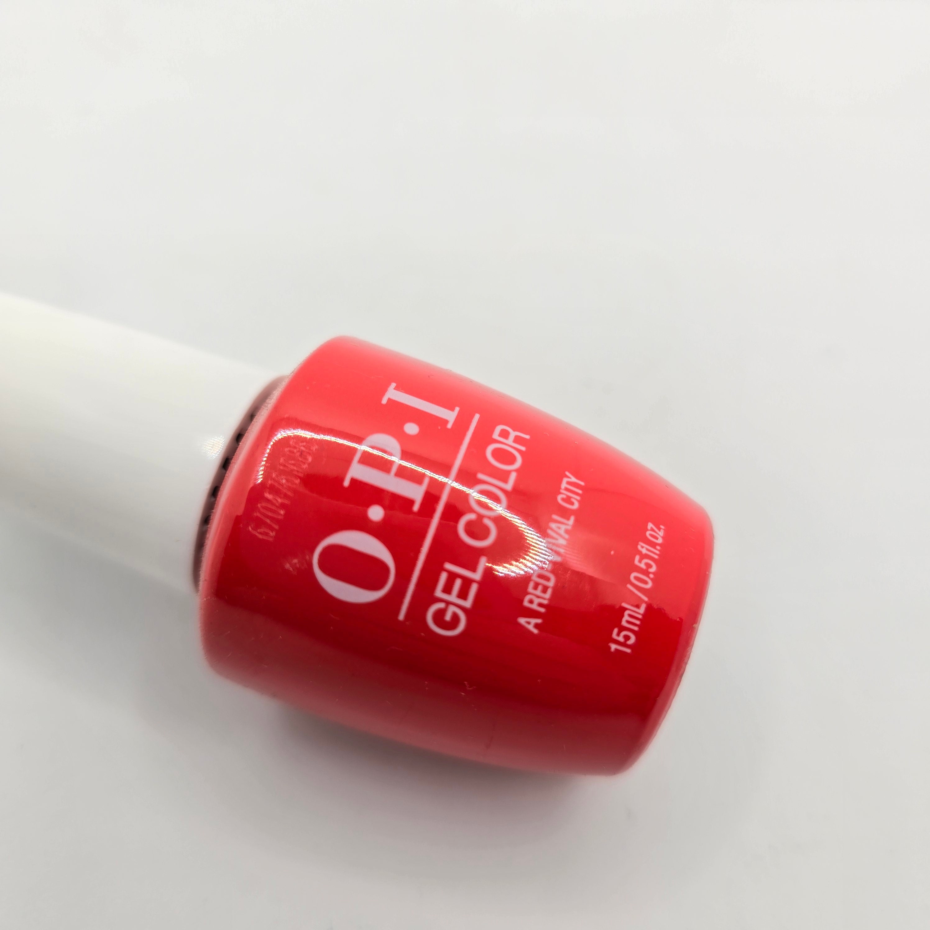 OPI Gel Color GC L22 - A RED-WAL CITY