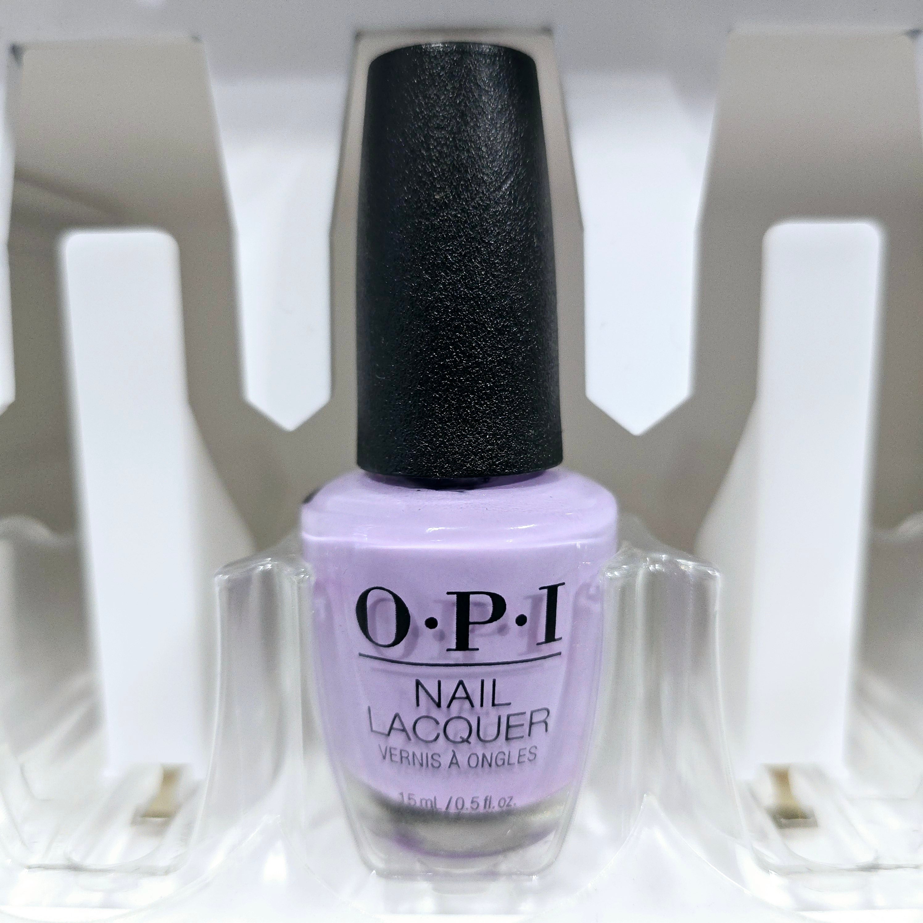 OPI NAIL LACQUER - SICKENINGLY SWEEK - HR Q12