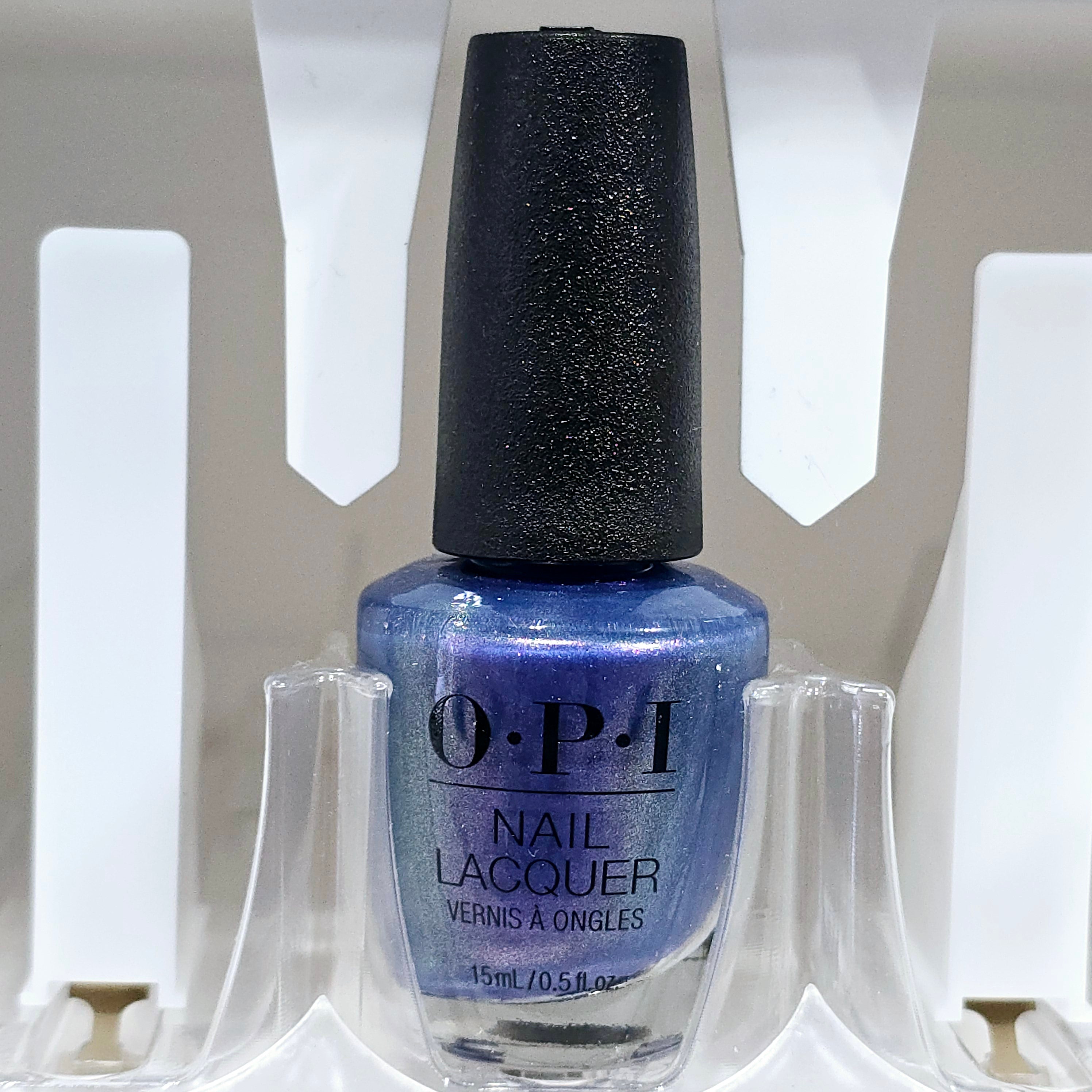 OPI NAIL LACQUER - SHAKING MY SUGARPLUMS - HR Q11