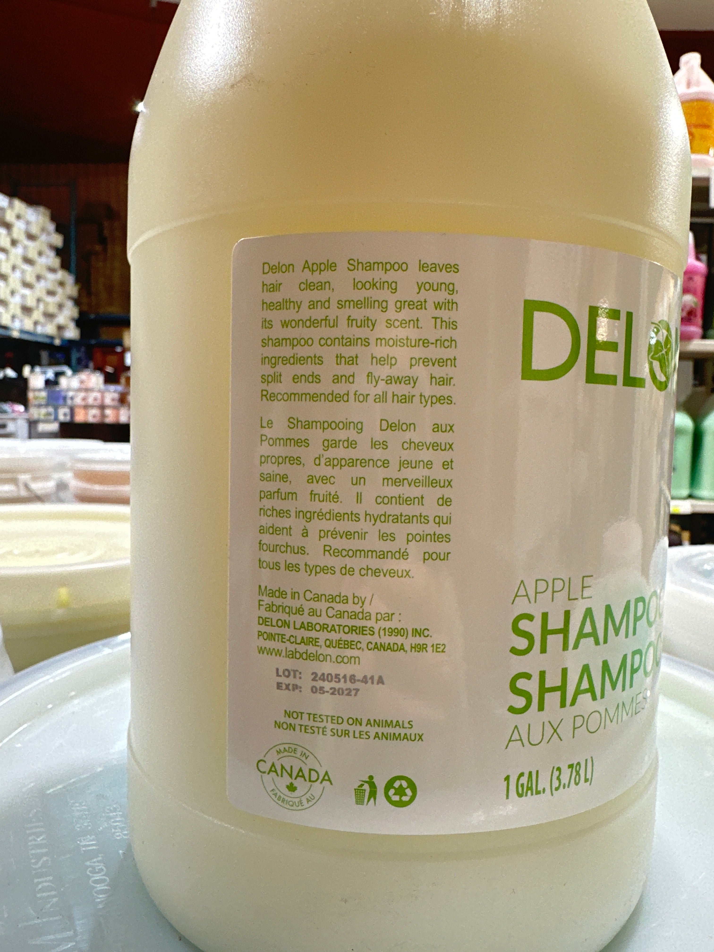 D716Y-4DELON DELON APPLE SHAMPOO 3.78L