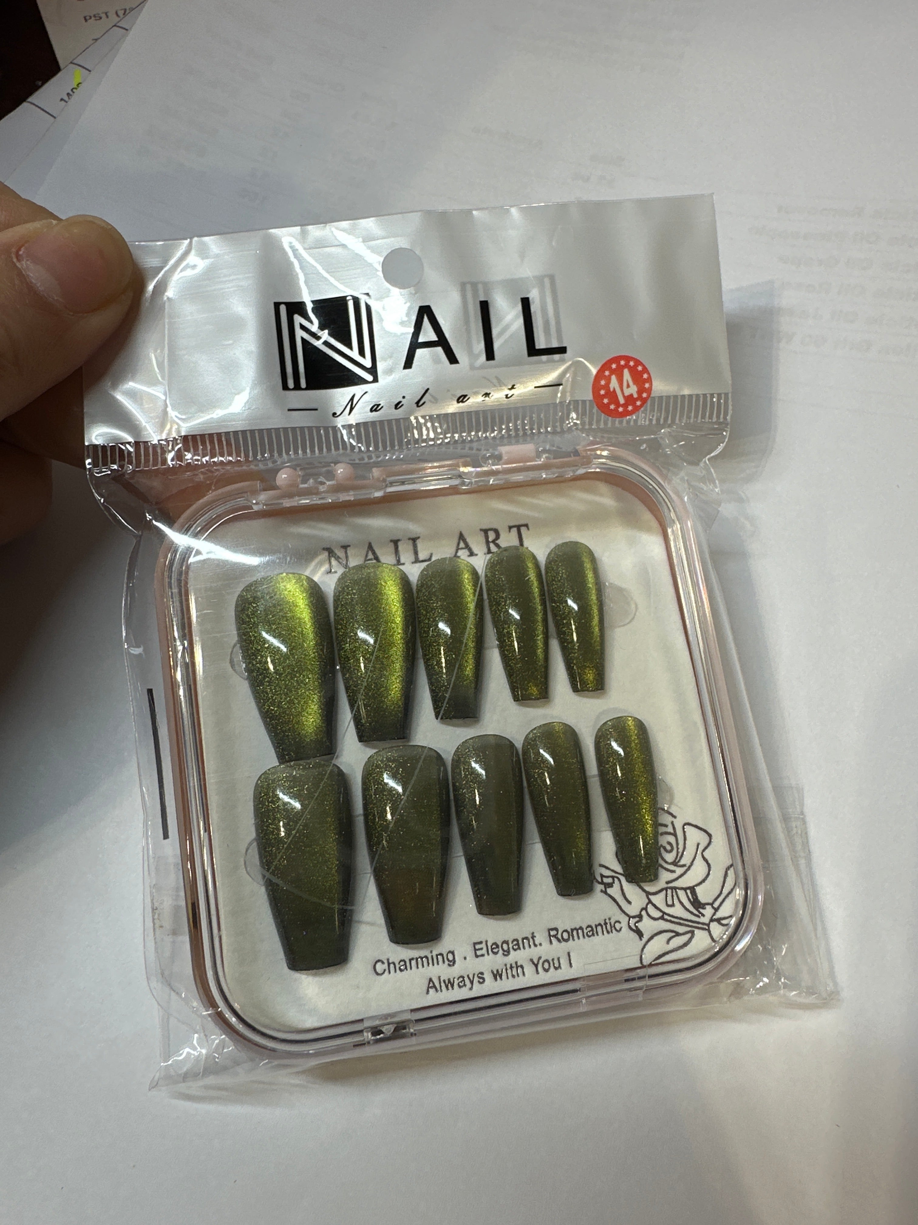 CAT EYES PRESS ON NAIL TIPS