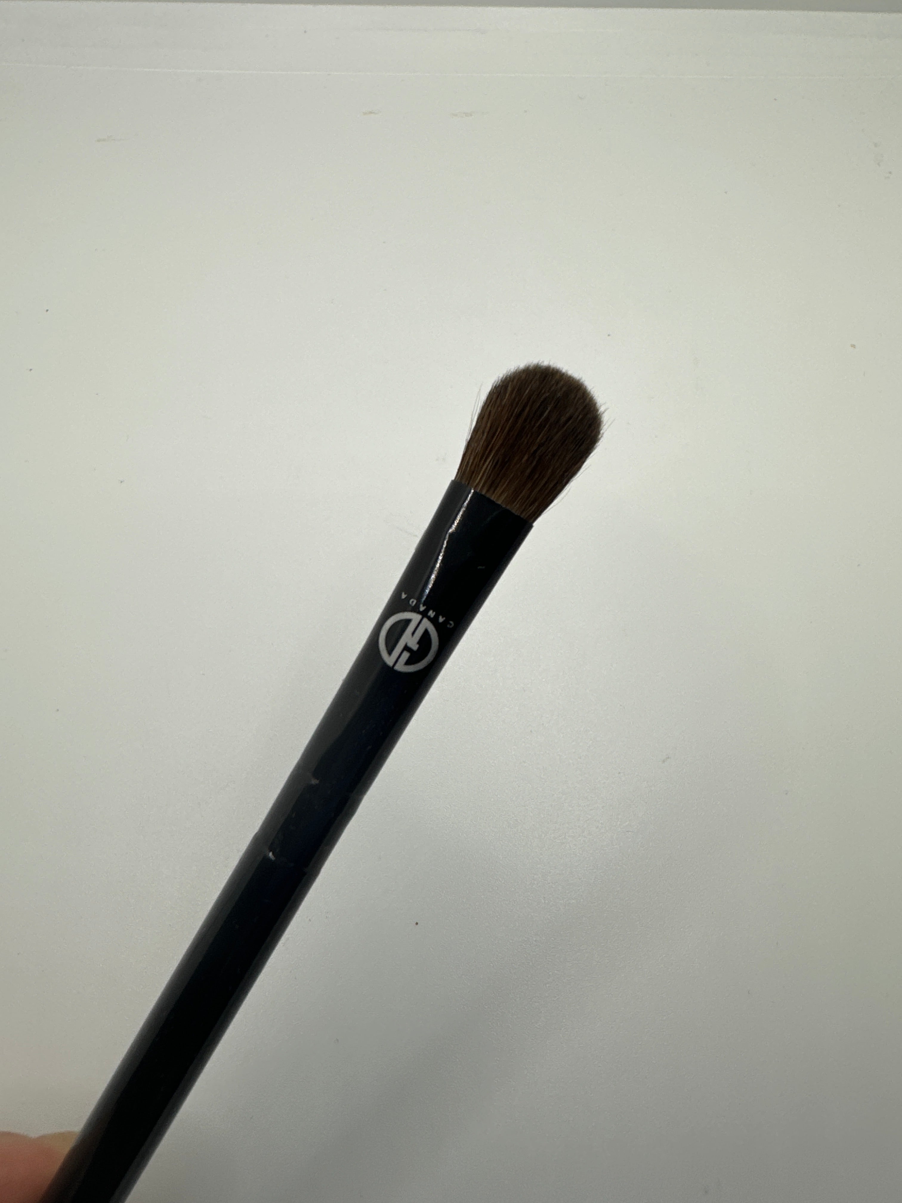 GND EYESHADOW BRUSH